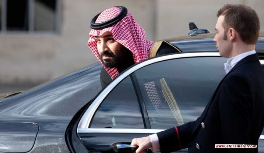 بن سلمان يبذل الأموال على صفقات ومشاريع مكلفة والشعب يعيش وضعاً ضاغطاً