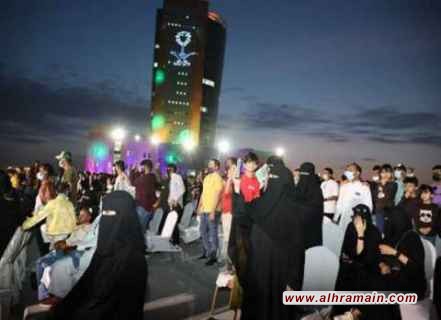 ماذا يجري في السعودية؟.. غضب عارم بسبب &ldquo;تعري&rdquo; فرقة راقصة في مهرجان جازان وأمير المنطقة يُوجّه بفتح تحقيق بسُرعة..