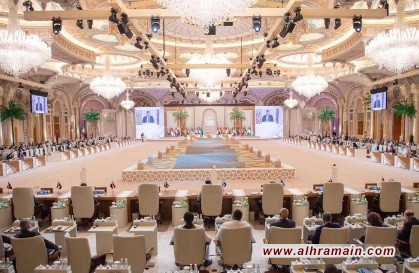 القمة العربية الإسلامية تؤكد انه لا أمن لإسرائيل ما لم ينعم به الفلسطينيون وترفض تبرير الحرب في غزة بأنها دفاع عن النفس وتدعو لوقف فوري لحرب غزة وتتهم إسرائيل بشن حرب إبادة