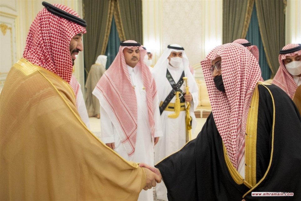 دعوةُ &laquo;مراجعةٍ&raquo; تستثير المعارضين: السعودية أسيرةُ الجدل الفقهيّ