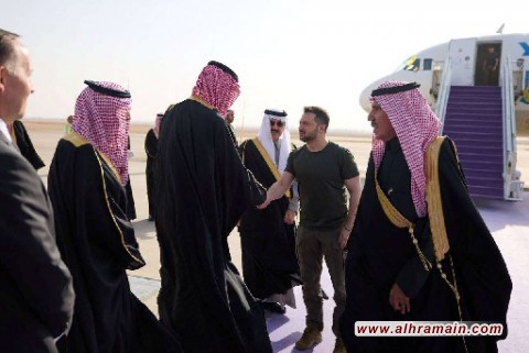 زيلينسكي يعلن وصوله إلى السعودية لبحث الوساطة من أجل تبادل أسرى حرب بين كييف وموسكو ويلتقي ولي العهد السعودي 