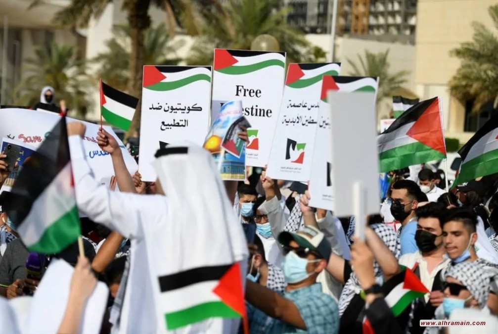 مطبّعو الكويت يطلّون برؤوسهم: ابحث عن المملكة