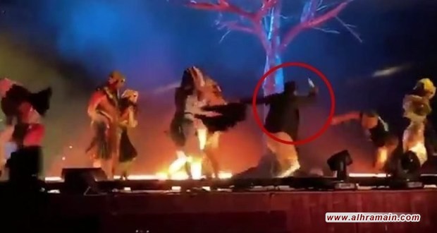 السلطات السعودية تدعي أن &ldquo;القاعدة&rdquo; وراء حادثة طعن فرقة مسرحية في بالرياض