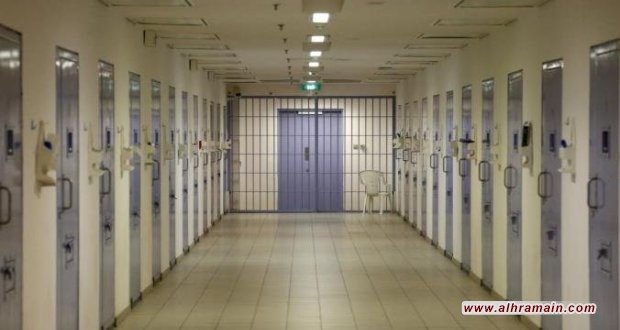 &ldquo;معتقلي الرأي&rdquo;: السلطات تتعمد وضع قاصرين ومجرمين في زنازين مشتركة