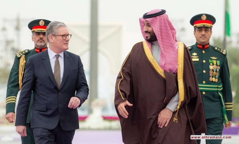 رئيس الوزراء البريطاني تحت الانتقاد لتقاربه مع ابن سلمان: أين مزاعم &ldquo;حقوق الإنسان&rdquo;؟  