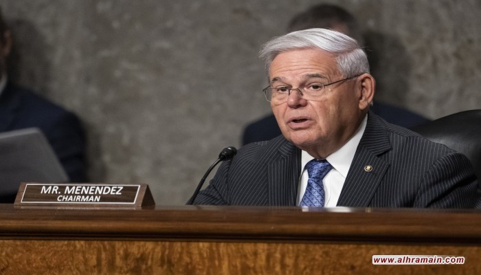 رئيس العلاقات الخارجية بالشيوخ الأمريكي للسعودية: لا تعاون لا أسلحة.. طفح الكيل