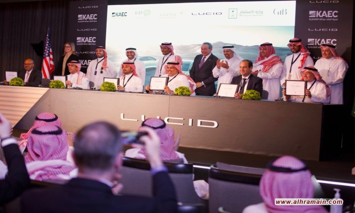 ف.تايمز: السعودية تستعد لإنتاج 500 ألف سيارة كهربائية سنويا بحلول 2030