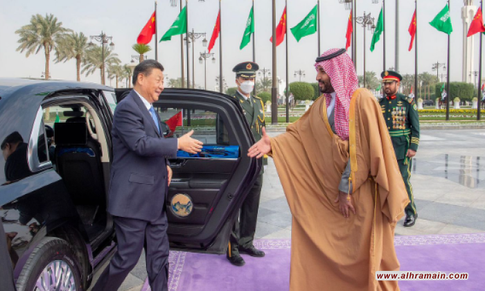 تتسلل من الاقتصاد إلى الدفاع.. بكين تهدد هيمنة واشنطن بالشرق الأوسط