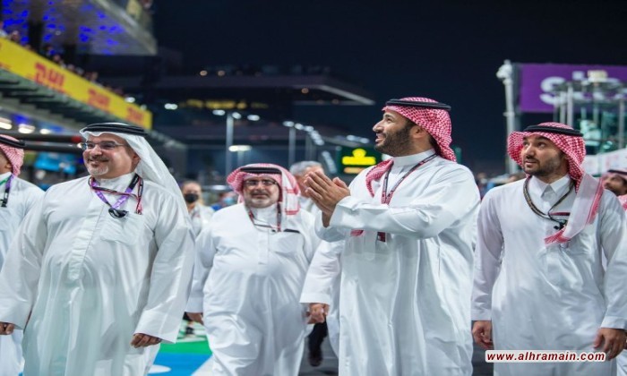 السعودية وحلم 2030.. استضافة المونديال اختبار لحقوق الإنسان