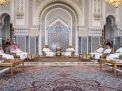 سلطان عمان يستقبل ولي العهد السعودي ويجريان مباحثات مهمة